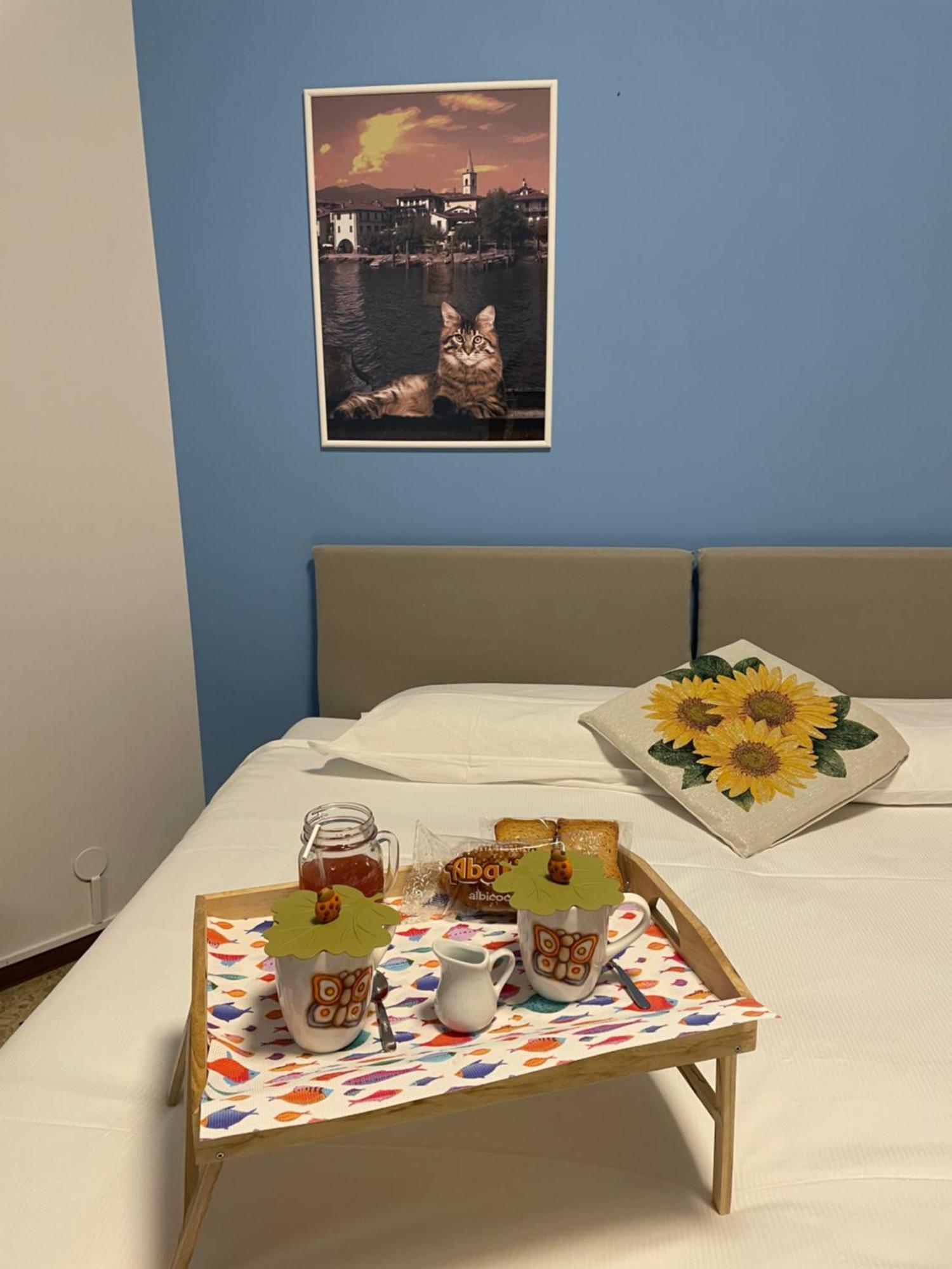 B&B Gloria Apartment Baveno Bagian luar foto