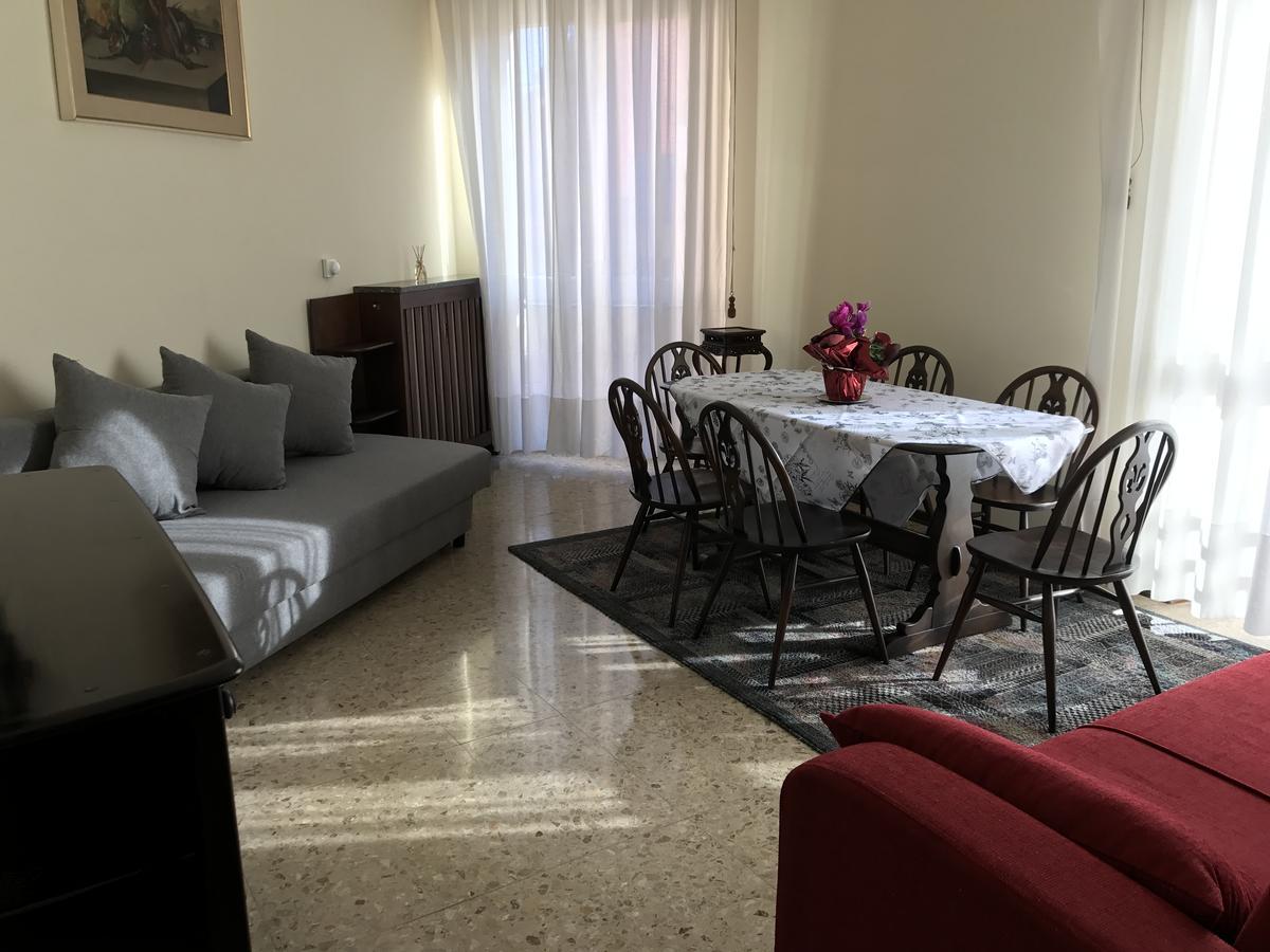 B&B Gloria Apartment Baveno Bagian luar foto